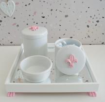 Kit Higiene Porcelana Bebê Bandeja Cômoda K049 Flor de Liz