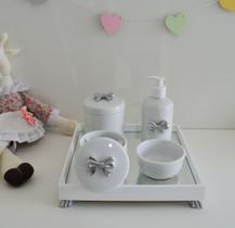 Kit Higiene Porcelana Bebê Banho Cuidado Quarto K014 Laço