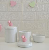 Kit Higiene Porcelana Bebê K015 Rosa Bandeja Coroa Nuvem Ovelha Passarinho Flor Molhadeira Menina