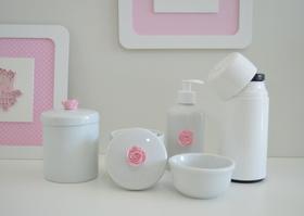 Kit Higiene Porcelana Bebê K084 Menina Rosa Bolsa Maternidade Mini Térmica 250 ml Banho