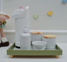 Kit Higiene Porcelana Bebê K194 Bandeja MDF Tampa Pinus