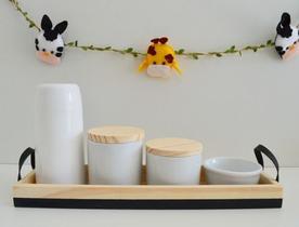 Kit Higiene Porcelana Bebê Pinus Faixa Colorida C/alça Preta K158