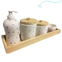 Kit higiene porcelana para quartinho do bebe
