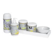 Kit Higiene Slim Branco Garrafa Pequena Capa Safári Quarto Bebê Menina Menino Kit Higiene Slim Branco Garrafa Pequena Capa Safári Quarto Bebê Menina Menino