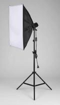 Kit Iluminação Estúdio Fotográfico 50x70cm + Tripé 2m Kit Iluminação Estúdio Fotográfico 50x70cm + Tripé 2m