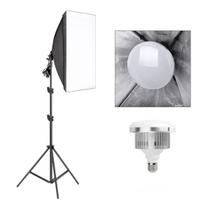 Kit Iluminação Softbox 50x70cm com Lâmpada Bivolt 150W e Tripé Iluminação 1,90m Kit Iluminação Softbox 50x70cm com Lâmpada Bivolt 150W e Tripé Iluminação 1,90m