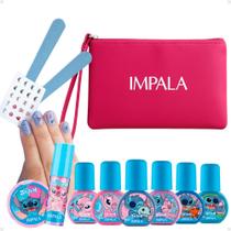 Kit Impala Stitch com 10 itens + Mimo: 6 Esmaltes, Lixa, Adesivo, Paleta e Brilho Labial Kit Impala Stitch com 10 itens + Mimo: 6 Esmaltes, Lixa, Adesivo, Paleta e Brilho Labial