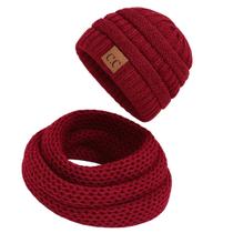 Kit Inverno Feminino Touca com Abertura para Rabo de Cavalo e Cachecol Gola em Tricô Quentinho
