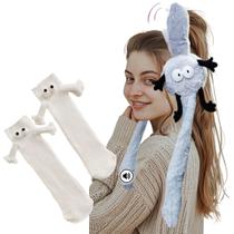 Kit Inverno Infantil: Protetor de Ouvido Pelúcia Bichinho Levanta Orelha Som + 1 Par Meia Divertida 3D Tamanho 25/36