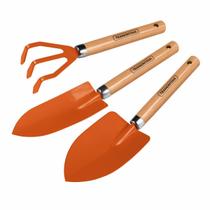Kit Jardinagem Tramontina Com 3 Peças (Ancinho, Pá Larga e Pá Estreita), Em Aço Com Cabo De Madeira Kit Jardinagem Tramontina Com 3 Peças (Ancinho, Pá Larga e Pá Estreita), Em Aço Com Cabo De Madeira