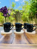 Kit Jogo 6 Xicaras / Canecas Porcelana Preto C/ Pires De Madeira Redondo Kit Jogo 6 Xicaras / Canecas Porcelana Preto C/ Pires De Madeira Redondo