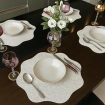 Kit Jogo Americano Mesa Posta Redondo Borda Orgânica Sisal Marfim Bege 6 peças acompanha 6 Porta Copos Kit Jogo Americano Mesa Posta Redondo Borda Orgânica Sisal Marfim Bege 6 peças acompanha 6 Porta Copos