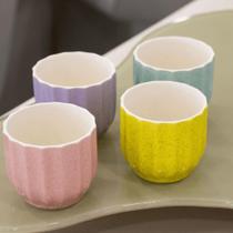 Kit Jogo De 4 Vasos Pequenos Com Cores Variadas Em Cerâmica Kit Jogo De 4 Vasos Pequenos Com Cores Variadas Em Cerâmica