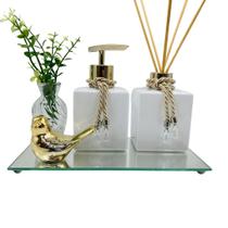 Kit Lavabo Luxo Banheiro Com Saboneteira Difusor e Bandeja - Vidro Cubo Branco Dourado