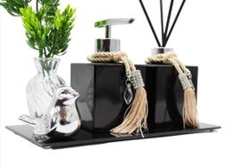 Kit Lavabo Luxo C/ Vasinho Porta Saboneteira e Aromatizador Kit Lavabo Luxo C/ Vasinho Porta Saboneteira e Aromatizador