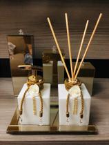 Kit Lavabo Sabonete Difusor Dourado Branco Cotonete Algodão