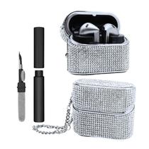 Kit Limpador para Fones e Capa Protetora Chic Nerdcase Compatível com Samsung Galaxy Buds 3, Buds Pro 3, Buds3 FE, Strass Prata Kit Limpador para Fones e Capa Protetora Chic Nerdcase Compatível com Samsung Galaxy Buds 3, Buds Pro 3, Buds3 FE, Strass Prata