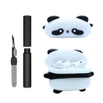Kit Limpador para Fones e Capa Protetora Nerdcase Compatível com AirPods Pro 3, Panda Kit Limpador para Fones e Capa Protetora Nerdcase Compatível com AirPods Pro 3, Panda