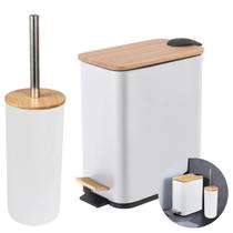 Kit Lixeira Com Pedal E Escova Metal Tampa Bambu 5L Branca
