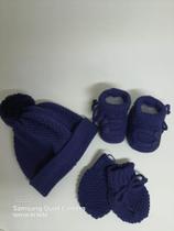 Kit luva touca e sapatinho azul marinho para bebê de 0 a 2 meses em tricô