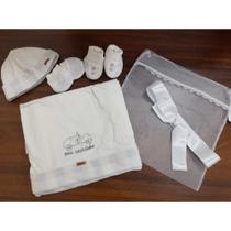 Kit Luxo Paraiso Bebe Menino Manta Sapato Touca Luva 11827 Kit Luxo Paraiso Bebe Menino Manta Sapato Touca Luva 11827