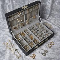 Kit Maleta Luxo 70 Semijoias Folheadas Ouro 18K e Prata 925 Revenda Atacado