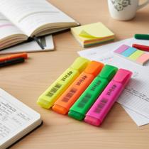 Kit Marca Texto Neon com 4 Unidades Destacar Grifar Colorir Resumos Documentos Escolar Estudante Profissional Organização