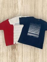KIT Masculino 3 Peças - Camiseta Estampas Sortidas Vermelho, Branco, Azul Marinho