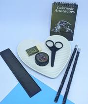 Kit Materiais Materal Infantil Escolar Meninas / Meninos Lápis Apontador Tesoura Borracha Régua 6 Peças Cartela Presente
