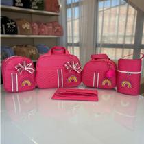 Kit Maternidade com Bolsas e Malas para Bebês e Recém Nascidos com Arco-íris para Menina