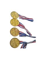 Kit Medalha Para Brincadeira Campeão Vencedor Cor Ouro-4Un