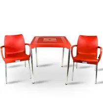 Kit Mesa com 2 Cadeiras de Plástico Para Decoração Externa