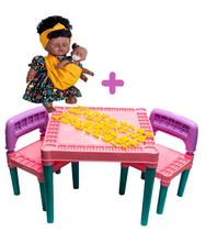 Kit Mesinha Infantil 2 Cadeiras C/ Boneca Mãe e Filha Negra