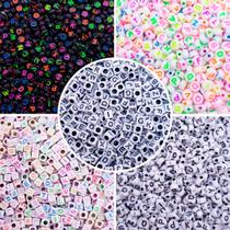 Kit Miçanga Infantil Letras Alfabeto 5 Modelos Plástico 500pçs 80g Kit Miçanga Infantil Letras Alfabeto 5 Modelos Plástico 500pçs 80g