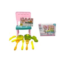 Kit Mini Cozinha Infantil Fogão de Brinquedo 2 Bocas Fazendo Comidinha 3 Anos Faz Som e Acende Luz - Yuehui Toys