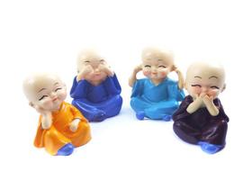 Kit Mini Monges Coloridos Decoração Budista Mizaru Kikazaru Iwazaru