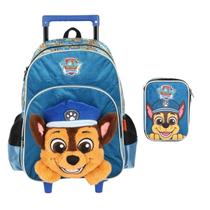 Kit Mochila de Carrinho Escolar Infantil + Estojo Box Patrulha Canina Pelúcia Cor:Chase Kit Mochila de Carrinho Escolar Infantil + Estojo Box Patrulha Canina Pelúcia Cor:Chase