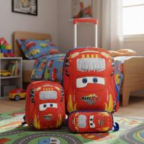 Kit Mochila De Rodinha Infantil Menino 3 Peças Kars Kids 3D Kit Mochila De Rodinha Infantil Menino 3 Peças Kars Kids 3D