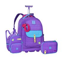 Kit Mochila de Rodinhas Rebecca Bonbon Pelúcia Coleção Plush Dreams Charme e Aconchego Original Lanc Kit Mochila de Rodinhas Rebecca Bonbon Pelúcia Coleção Plush Dreams Charme e Aconchego Original Lanc