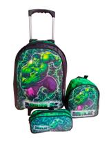 Kit Mochila Escolar do Hulk com Rodinhas + Lancheira Térmica + Estojo Escolar Infantil Kit Mochila Escolar do Hulk com Rodinhas + Lancheira Térmica + Estojo Escolar Infantil