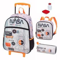 Kit Mochila Escolar Nasa Astro Infantil Rodinhas Tam Grande