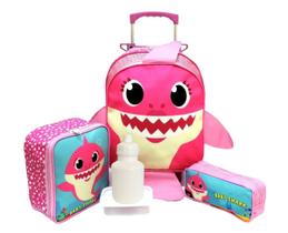 Kit Mochila Infantil Baby Shark Rodinhas M Mamãe Tubarão Rs Kit Mochila Infantil Baby Shark Rodinhas M Mamãe Tubarão Rs