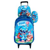 Kit Mochila Infantil com Rodinhas Stitch em 3D + Lancheira Térmica + Estojo Kit Mochila Infantil com Rodinhas Stitch em 3D + Lancheira Térmica + Estojo