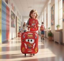 Kit Mochila Infantil De Rodinhas 3D Alto relevo Macqueen reforçada vermelho