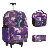 Kit Mochila Infantil De Rodinhas Wandinha Reforçada Grande Kit Mochila Infantil De Rodinhas Wandinha Reforçada Grande