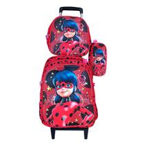 Kit Mochila Ladybug Miraculous em 3D Com Rodinhas + Lancheira Térmica + Estojo Escolar Infantil Kit Mochila Ladybug Miraculous em 3D Com Rodinhas + Lancheira Térmica + Estojo Escolar Infantil