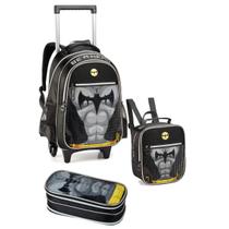 Kit Mochila Rodinha Lancheira Estojo Infantil Menino Batman Denlex Kit Mochila Rodinha Lancheira Estojo Infantil Menino Batman Denlex