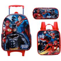 Kit Mochila Rodinha Liga da Justiça Lancheira Estojo Escolar 11850 Kit Mochila Rodinha Liga da Justiça Lancheira Estojo Escolar 11850