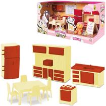 Kit moveis infantil cozinha com porco + acessorios happy families 14 pecas na caixa - SAMBA TOYS