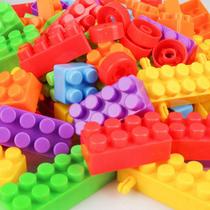 Kit multi blocos com 350 peças qualidade impecável estimula a criatividade, imaginação, além de desenvolver habilidades